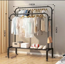 Cabideiro de Chão Duplo 2 Níveis – Preto Fosco | Arara de Roupas com Dupla Capacidade e Ganchos Laterais